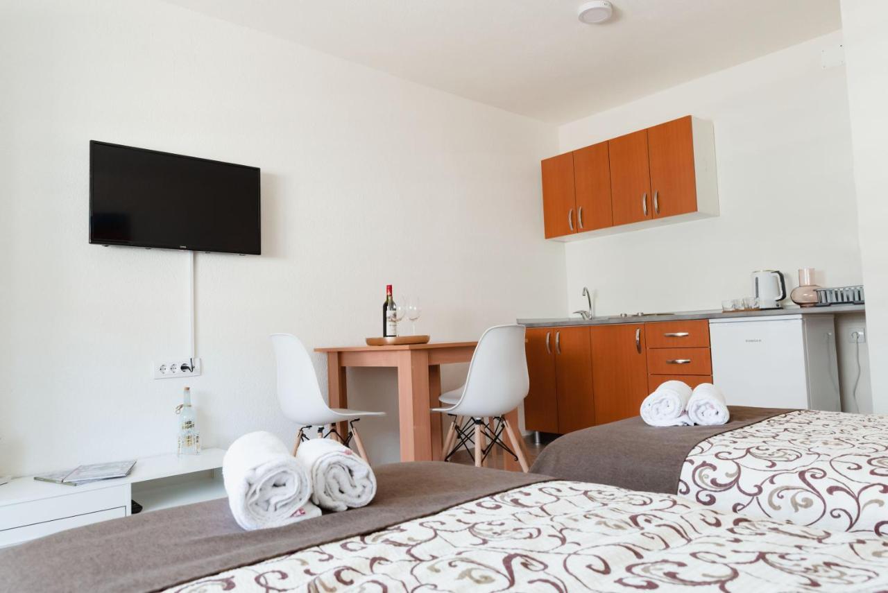 Apartmani Centar Lux New Зренянин Экстерьер фото