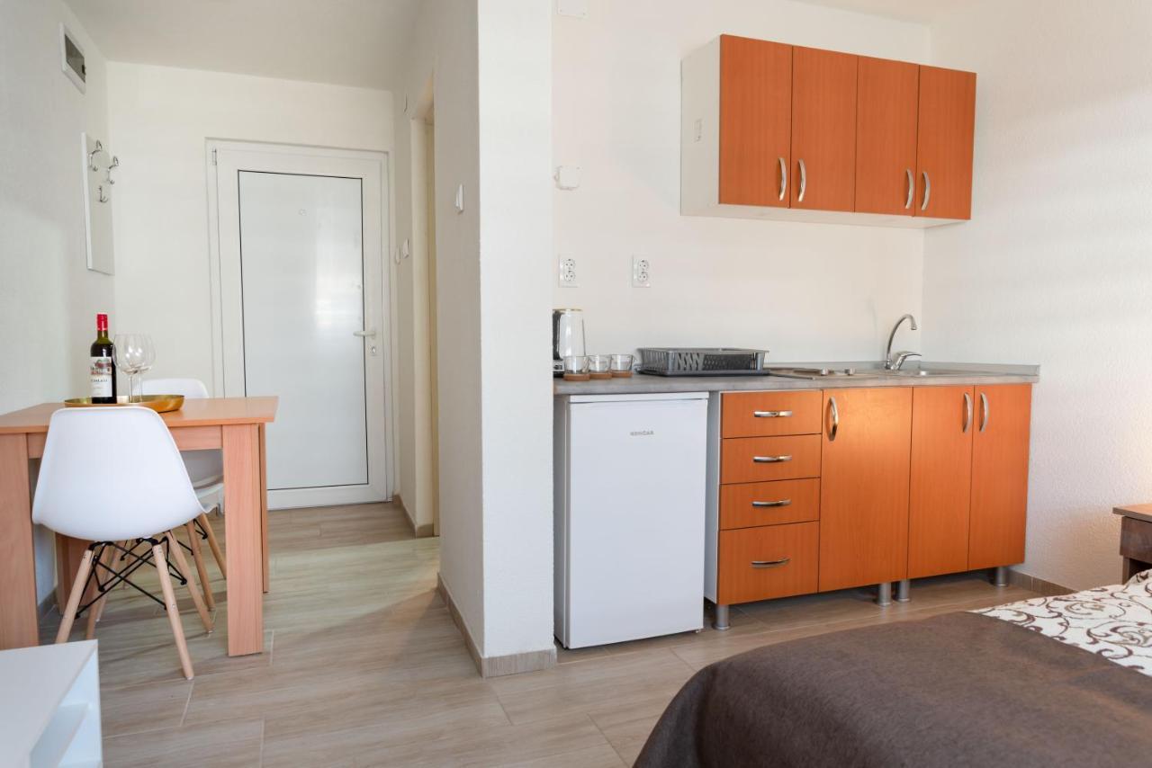 Apartmani Centar Lux New Зренянин Экстерьер фото