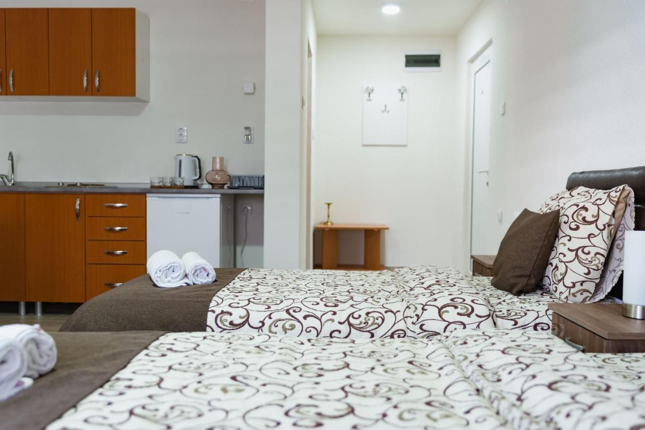 Apartmani Centar Lux New Зренянин Экстерьер фото